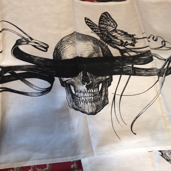 New - Tea Towels by Rory Dobner. Smokey Fish and Masked Skull. - Picture 2 of 7
